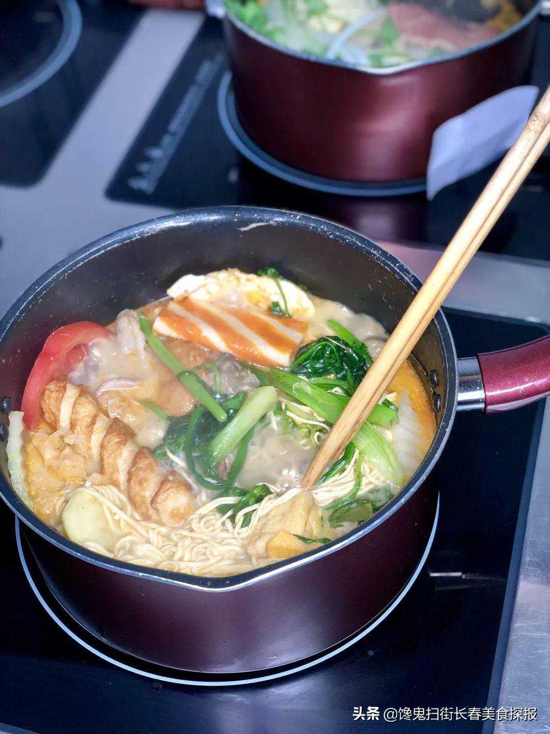 超火的台式麻辣烫来长春了。源自台湾黑轮烫食，火遍六合夜市！