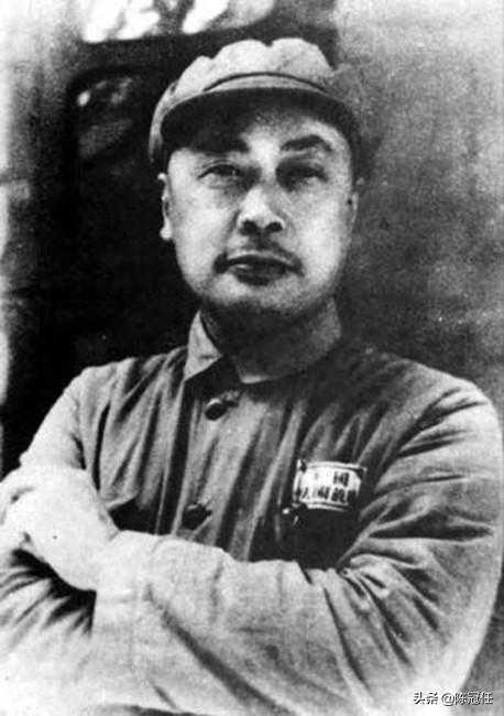 敌军长把一个军送给陈毅，接着又说：我回去，再带一个军过来