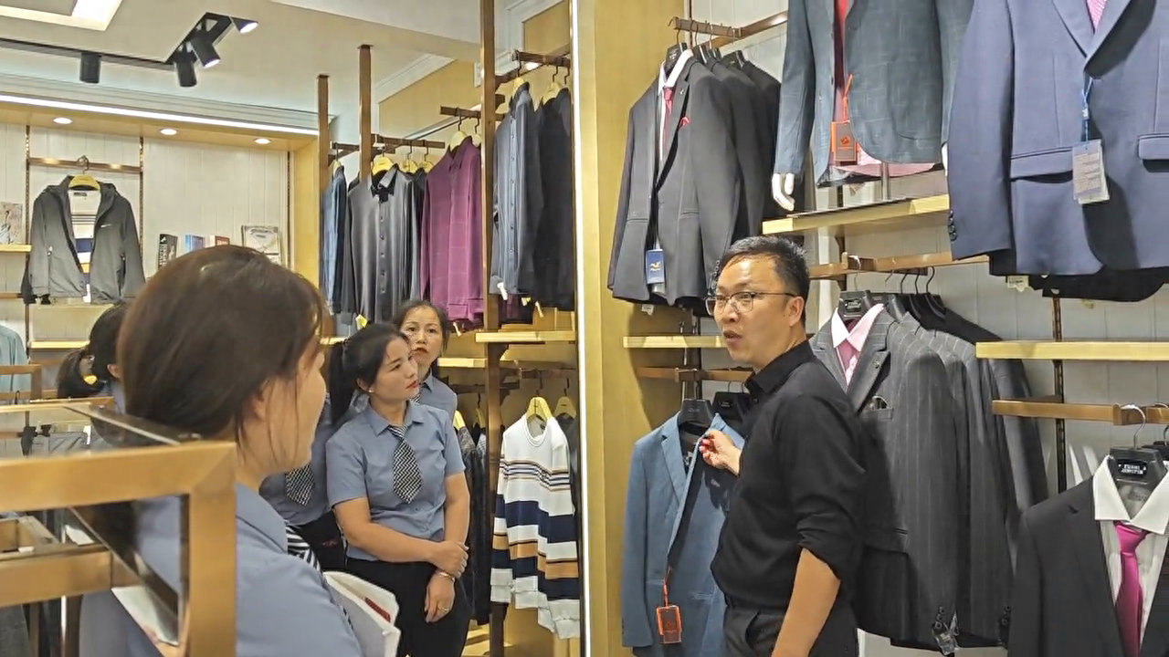 玛络公司现场带教西装的正确陈列方式#努力的服装人